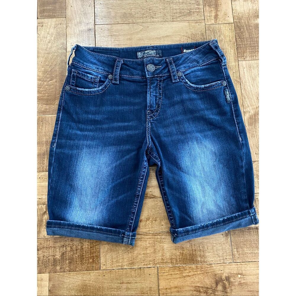 Silver Suki Mid Bermuda Jean Shorts Super Stretch Cuffed Women’s Size W29/L11